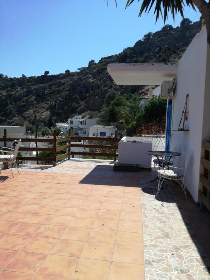 Oasis Hotel Loutro Exterior photo