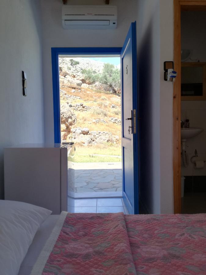 Oasis Hotel Loutro Exterior photo