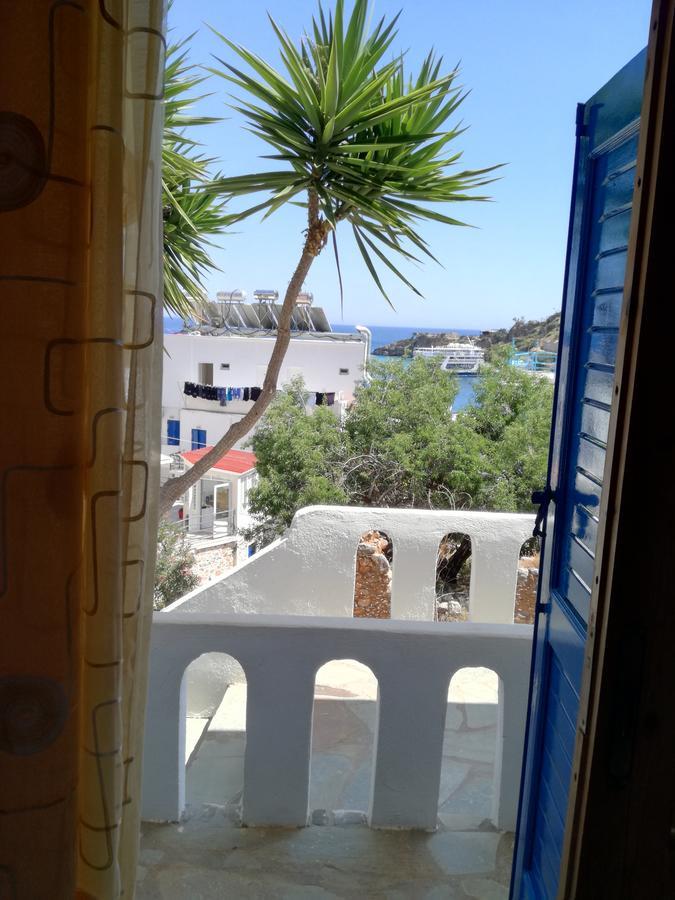Oasis Hotel Loutro Exterior photo