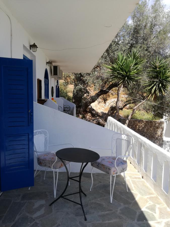 Oasis Hotel Loutro Exterior photo