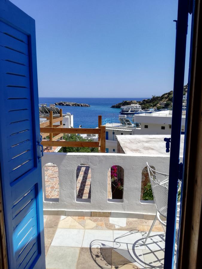 Oasis Hotel Loutro Exterior photo
