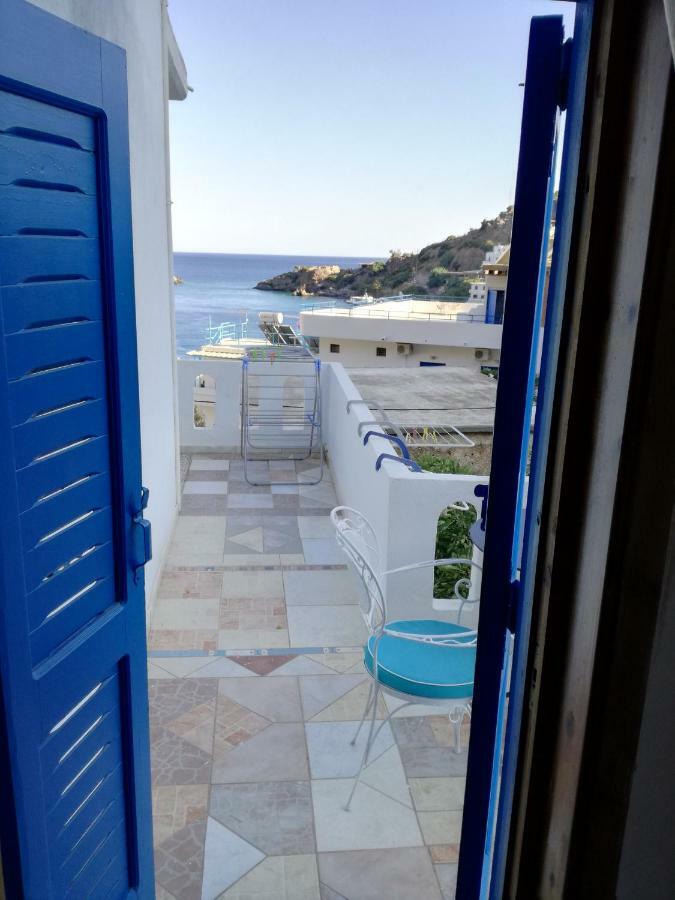 Oasis Hotel Loutro Exterior photo