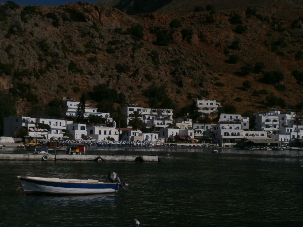 Oasis Hotel Loutro Exterior photo